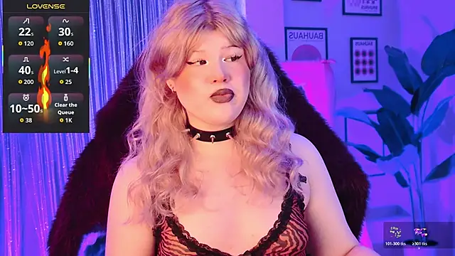 LilithNlsn online show from April 28, 2026, 2:27 am
