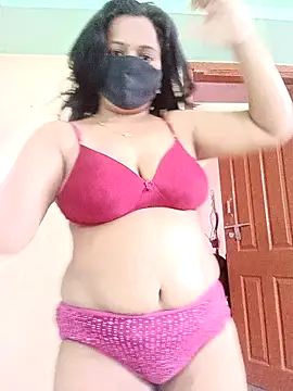 Snapshot of Miss-Dolly07 chatting on April 10, 2026, 5:34 am Miss-Dolly07 online show from April 10, 2026, 5:34 am