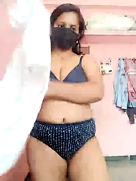 Snapshot of Miss-Dolly07 chatting on April 11, 2026, 6:07 am Miss-Dolly07 online show from April 11, 2026, 6:07 am