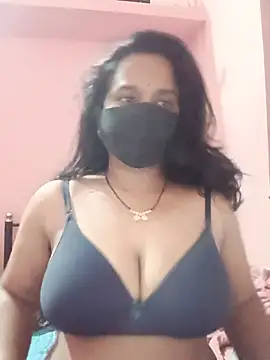 Snapshot of Miss-Dolly07 chatting on August 4, 2026, 5:26 pm Miss-Dolly07 online show from August 4, 2026, 5:26 pm