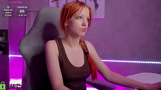 Emma Dusk online show from May 15, 2026, 12:17 am