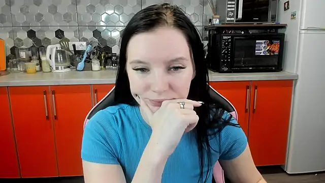 Mary Blu online show from January 31, 2025, 9:05 pm