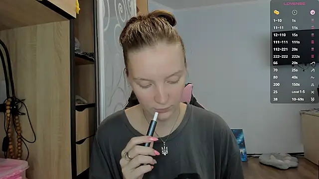 Mary Blu online show from September 22, 2025, 8:16 am