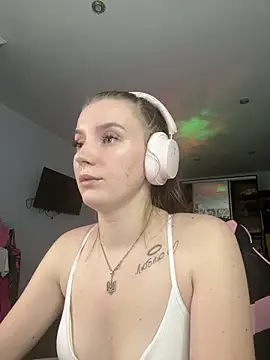 Snapshot of Mary_Blu chatting on January 31, 2026, 7:11 pm Mary Blu online show from January 31, 2026, 7:11 pm