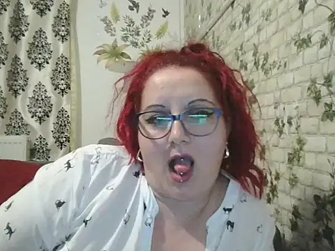 Snapshot of RedHair_BrunetJhon chatting on March 6, 2026, 7:32 pm RedHair BrunetJhon online show from March 6, 2026, 7:32 pm