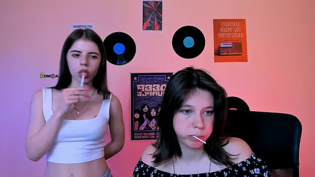 aria wild  online show from June 14, 2026, 7:27 pm