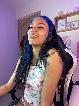 Franchezcaa  online show from May 9, 2026, 5:51 pm