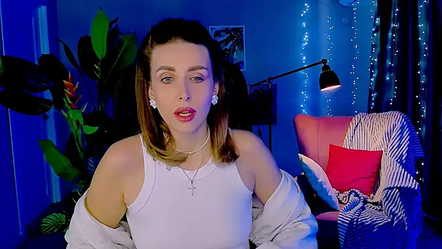 Snapshot of MonicaRiley chatting on March 13, 2026, 12:01 pm MonicaRiley online show from March 13, 2026, 12:01 pm