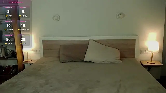 HermioneMoon online show from July 5, 2026, 10:33 am