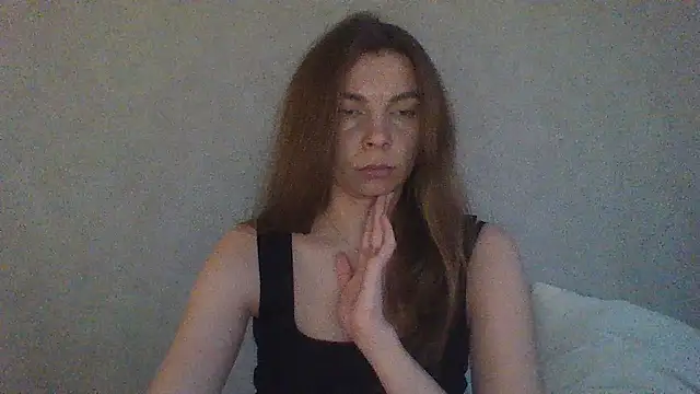 Snapshot of Luna2547 chatting on April 18, 2026, 4:22 pm Luna2547 online show from April 18, 2026, 4:22 pm