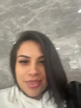 AriannaSmyth online show from May 5, 2026, 4:04 pm