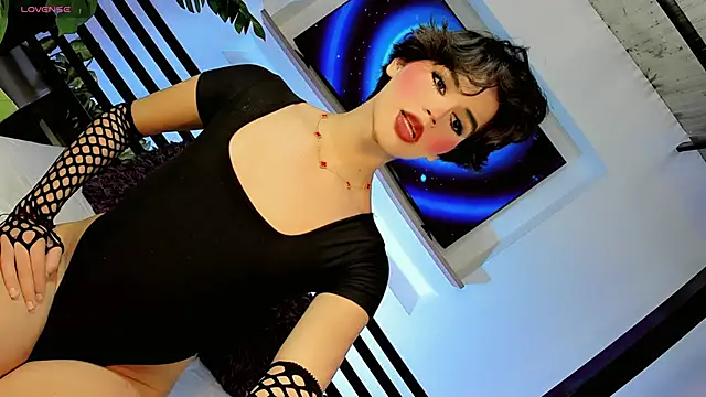 Valentiina Foxx online show from June 5, 2026, 2:01 pm