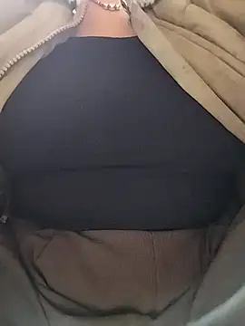 Snapshot of MiuNaaaa chatting on March 8, 2026, 7:34 am MiuNaaaa online show from March 8, 2026, 7:34 am