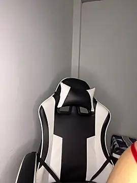 Snapshot of Valeria_Cherry9 chatting on March 10, 2026, 2:22 pm Valeria Cherry9 online show from March 10, 2026, 2:22 pm