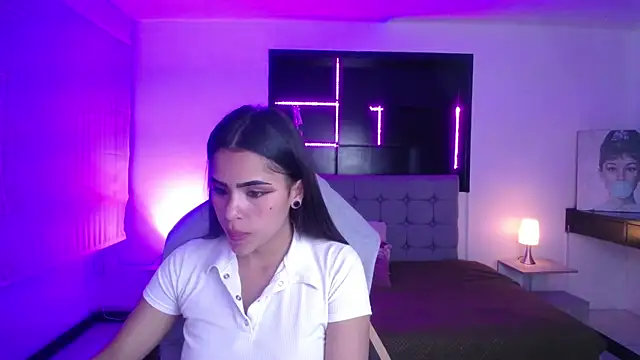  chloe 1 online show from March 16, 2026, 9:08 pm