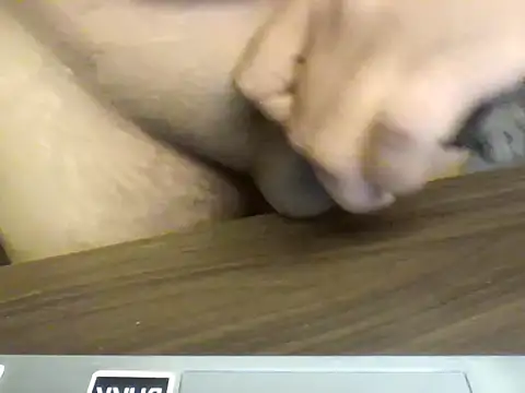 Snapshot of bigbuldgee chatting on March 5, 2026, 7:54 pm bigbuldgee online show from March 5, 2026, 7:54 pm