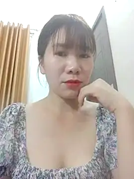 Bondgirl 9 online show from May 28, 2026, 4:15 pm