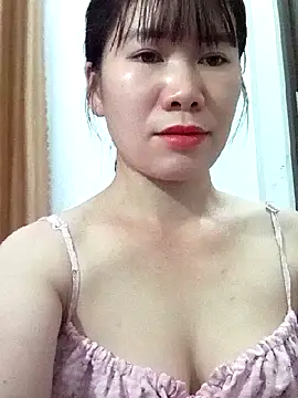 Bondgirl 9 online show from May 29, 2026, 7:56 pm