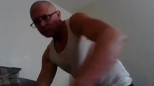 Snapshot of Ronin77774 chatting on March 4, 2026, 3:56 am Ronin77774 online show from March 4, 2026, 3:56 am