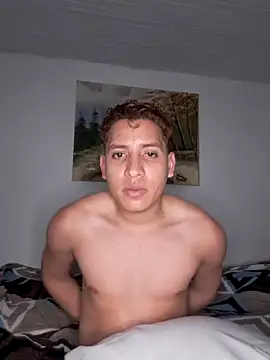 Snapshot of franhot25 chatting on March 16, 2026, 6:39 am franhot25 online show from March 16, 2026, 6:39 am