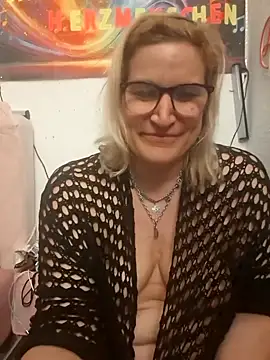 Snapshot of wetlandParadies chatting on June 3, 2026, 8:36 pm wetlandParadies online show from June 3, 2026, 8:36 pm