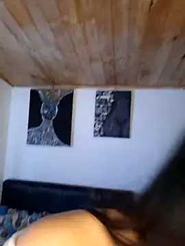 xanthenyx  online show from April 5, 2026, 6:16 pm