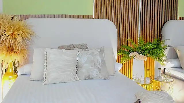 Snapshot of VanessaOwens1 chatting on March 9, 2026, 2:10 pm VanessaOwens1 online show from March 9, 2026, 2:10 pm