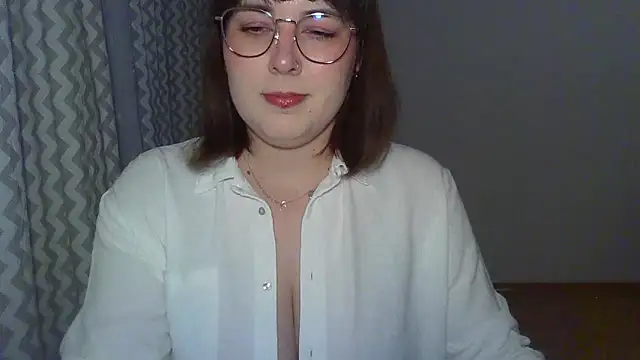 ClaraHard online show from April 15, 2026, 5:20 pm