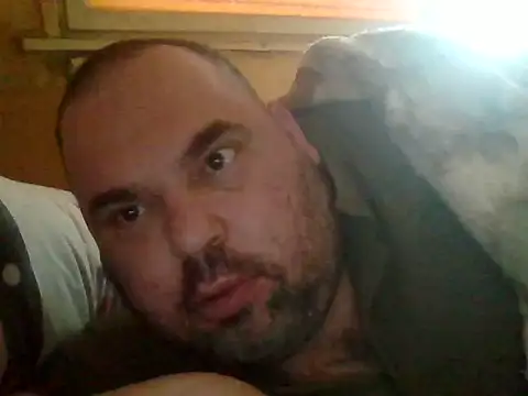 Snapshot of bb1god chatting on March 4, 2026, 6:19 am bb1god online show from March 4, 2026, 6:19 am