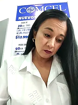 Snapshot of Luna--7 chatting on March 7, 2026, 12:46 pm Luna--7 online show from March 7, 2026, 12:46 pm