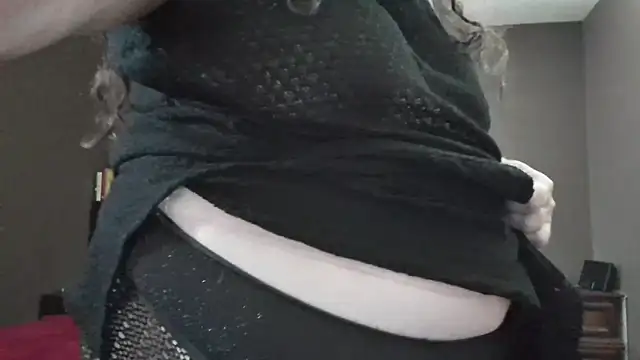 Snapshot of HighnessNikki chatting on March 17, 2026, 8:34 pm HighnessNikki online show from March 17, 2026, 8:34 pm