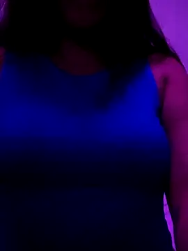 Snapshot of MidnightVelvet23 chatting on March 5, 2026, 2:46 pm MidnightVelvet23 online show from March 5, 2026, 2:46 pm