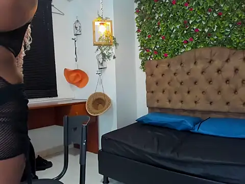 Snapshot of Kalina_Storm chatting on March 7, 2026, 2:41 am Kalina Storm online show from March 7, 2026, 2:41 am