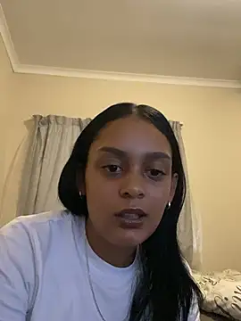 Snapshot of Piper-23XOX chatting on March 4, 2026, 5:08 pm Piper-23XOX online show from March 4, 2026, 5:08 pm