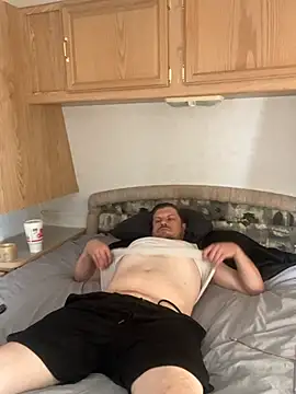 Snapshot of Lovemonsta69 chatting on March 4, 2026, 8:04 pm Lovemonsta69 online show from March 4, 2026, 8:04 pm