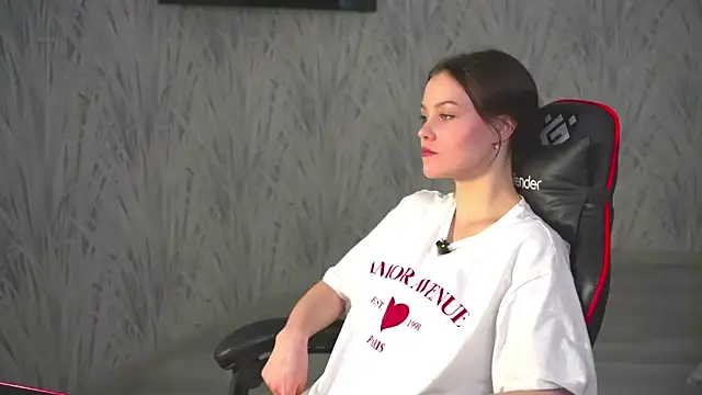 Snapshot of KelsieBatt chatting on March 5, 2026, 8:54 am KelsieBatt online show from March 5, 2026, 8:54 am