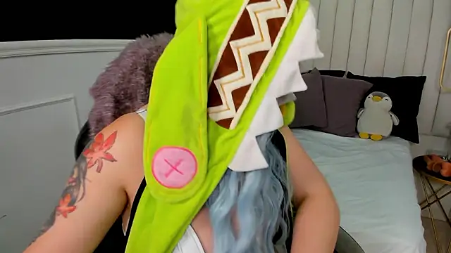 Snapshot of lil_la_skye chatting on March 12, 2026, 12:55 pm lil la skye online show from March 12, 2026, 12:55 pm