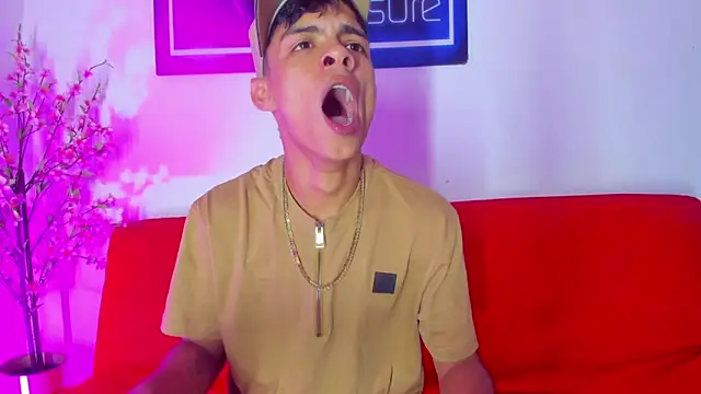 Snapshot of Naughty_hot01 chatting on March 5, 2026, 10:11 am Naughty hot01 online show from March 5, 2026, 10:11 am