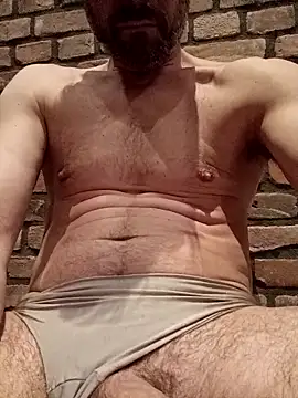 Snapshot of youp8444 chatting on March 5, 2026, 11:01 pm youp8444 online show from March 5, 2026, 11:01 pm