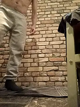 Snapshot of youp8444 chatting on March 8, 2026, 10:24 pm youp8444 online show from March 8, 2026, 10:24 pm