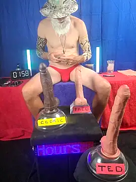 Snapshot of FantasyMan-BiWM chatting on April 12, 2026, 12:48 am FantasyMan-BiWM online show from April 12, 2026, 12:48 am