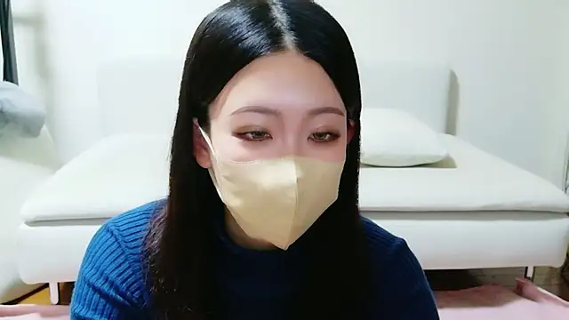 maya-chaaan online show from March 20, 2026, 11:09 pm