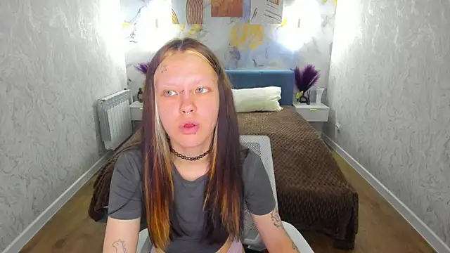 Lina-XD online show from July 18, 2026, 8:18 am