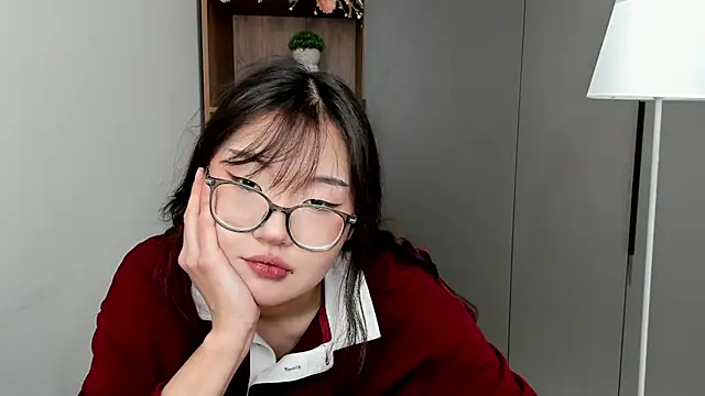 Snapshot of NelleMihalko chatting on March 7, 2026, 2:52 am NelleMihalko online show from March 7, 2026, 2:52 am