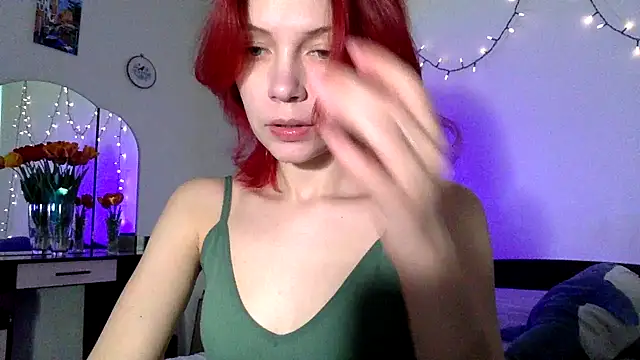 Snapshot of Milk_shakeee chatting on April 23, 2026, 8:57 am Milk shakeee online show from April 23, 2026, 8:57 am