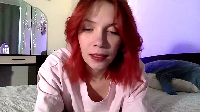 Snapshot of Milk_shakeee chatting on May 4, 2026, 8:21 am Milk shakeee online show from May 4, 2026, 8:21 am