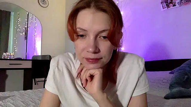Snapshot of Milk_shakeee chatting on May 26, 2026, 9:27 am Milk shakeee online show from May 26, 2026, 9:27 am