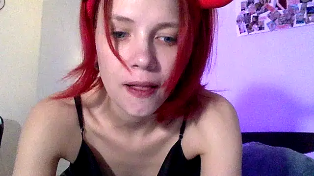Snapshot of Milk_shakeee chatting on May 31, 2026, 8:21 am Milk shakeee online show from May 31, 2026, 8:21 am