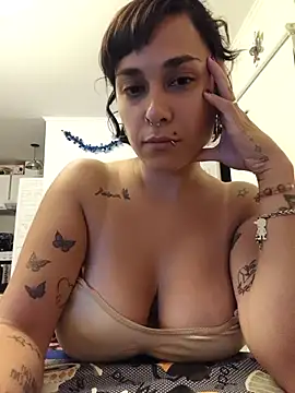 Snapshot of Nanydaniela chatting on March 6, 2026, 12:18 am Nanydaniela online show from March 6, 2026, 12:18 am