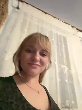 Snapshot of lovely_angel_baby chatting on June 25, 2026, 8:46 pm lovely angel baby online show from June 25, 2026, 8:46 pm
